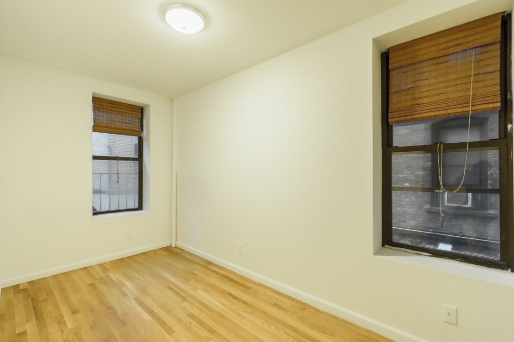 334 East 78th Street - Photo 3