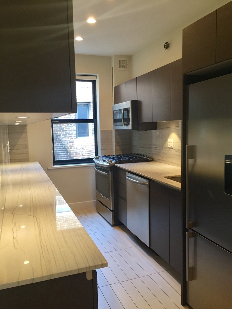 8 Gramercy Park S - Photo 3