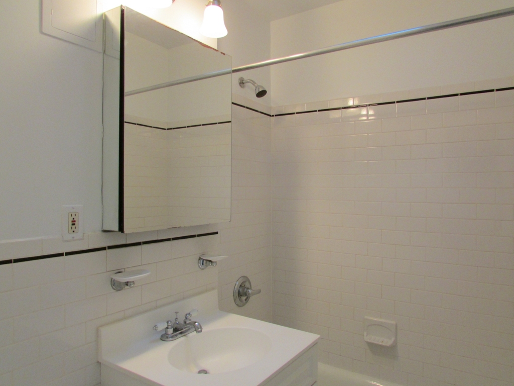 East 84th Street - Photo 2