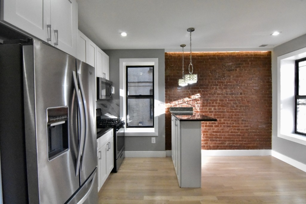 304 W 151st - Photo 1