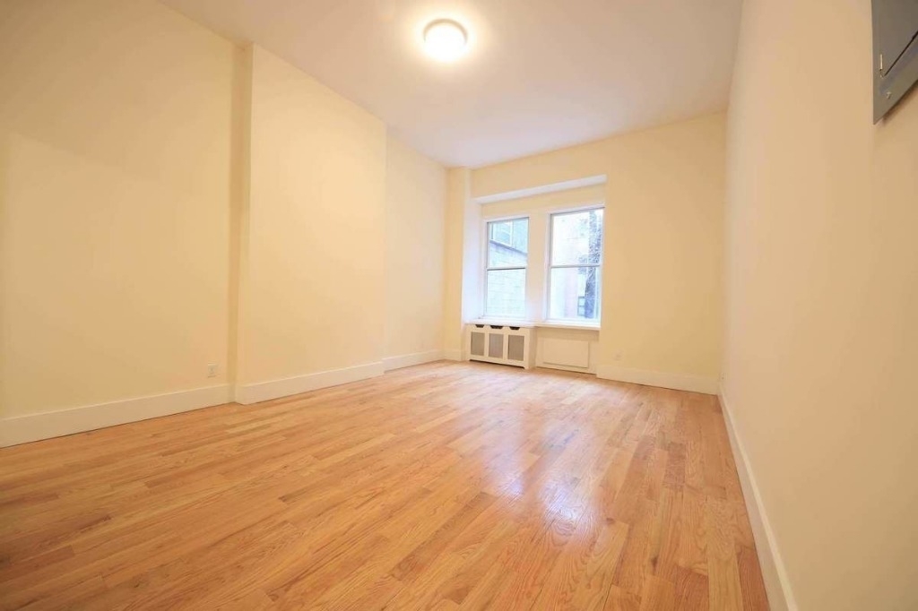 321 West 105th Street - Photo 7