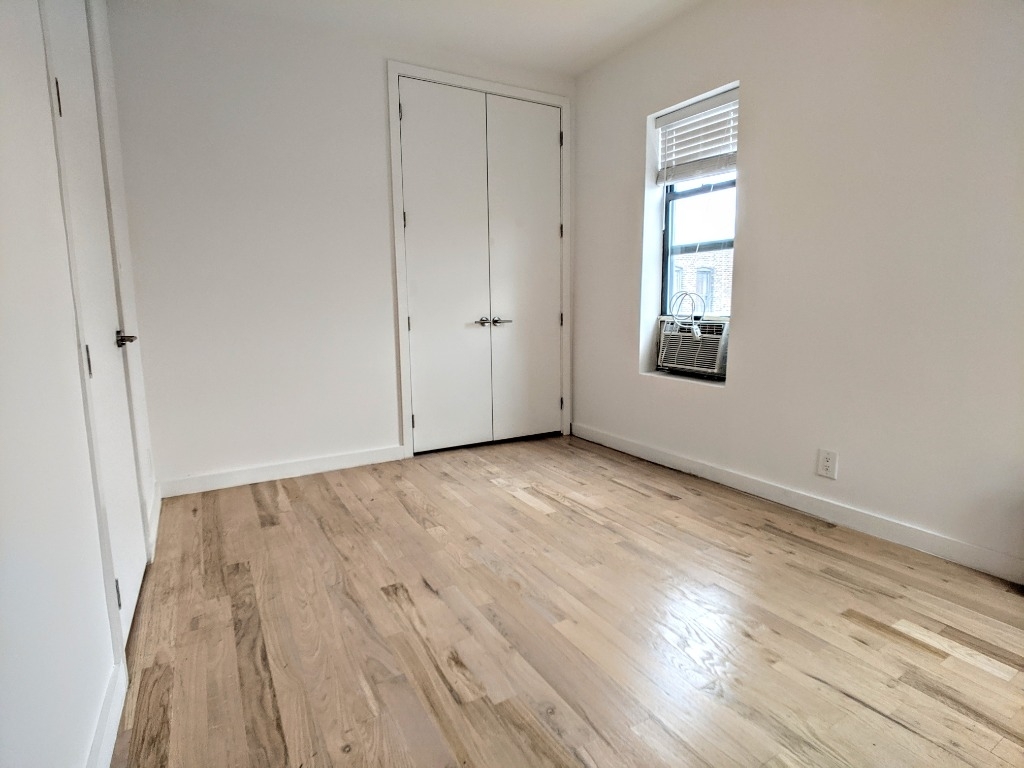 220 East 23rd Street - Photo 9