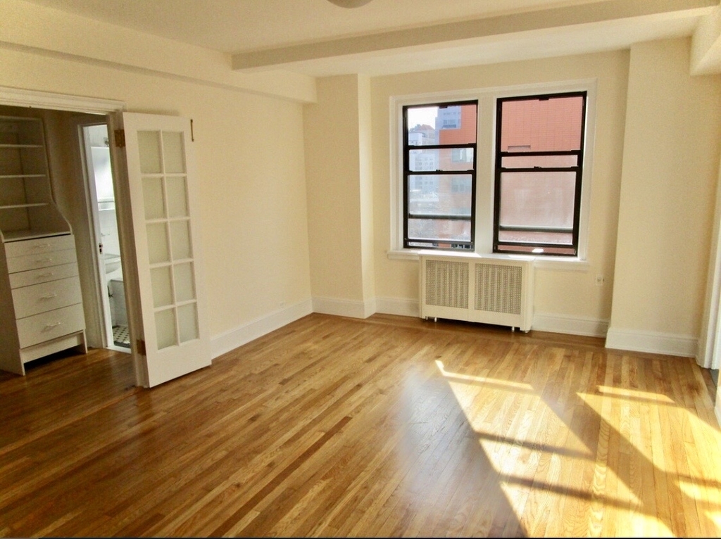 E 21st street and 2nd Avenue  - Photo 1