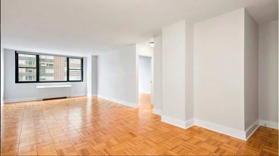 315 West 57th Street  - Photo 4