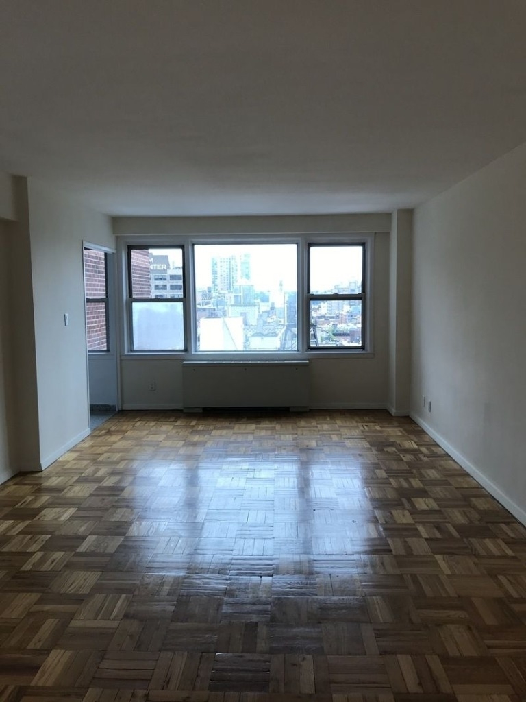 301 West 45th Street - Photo 1