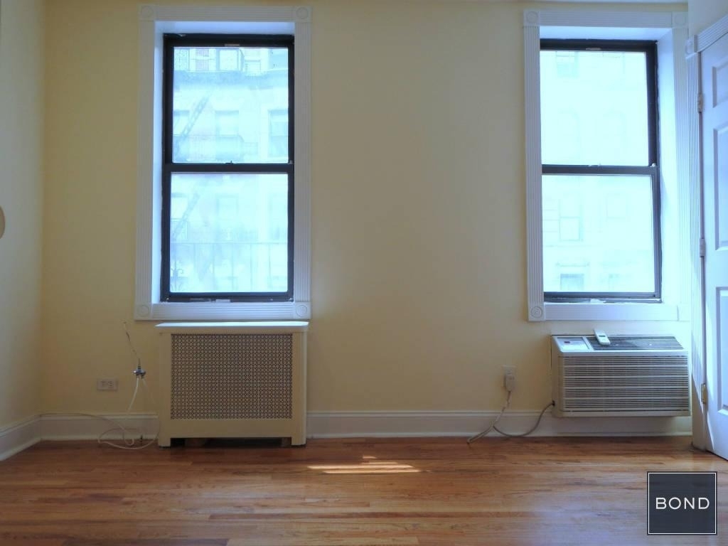 135 East 17th Street - Photo 3