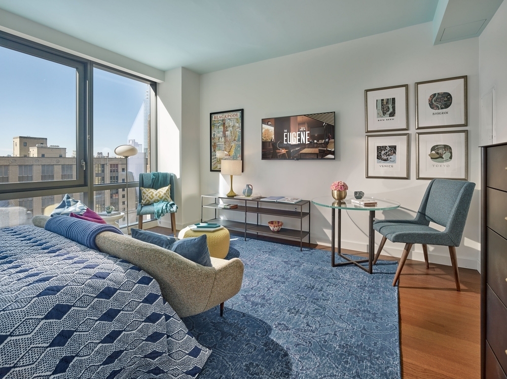 435 West 31st Street - Photo 6