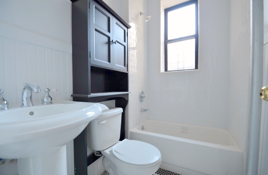 522 W 148th street - Photo 9