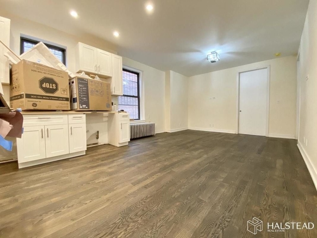 2680 Broadway - Photo 1