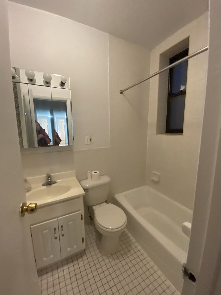 220 East 85th 1w - Photo 7