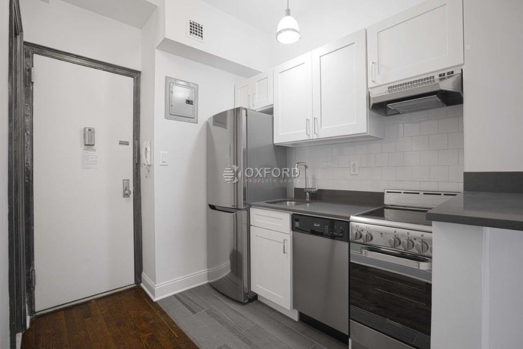 W 23rd St. - Photo 1