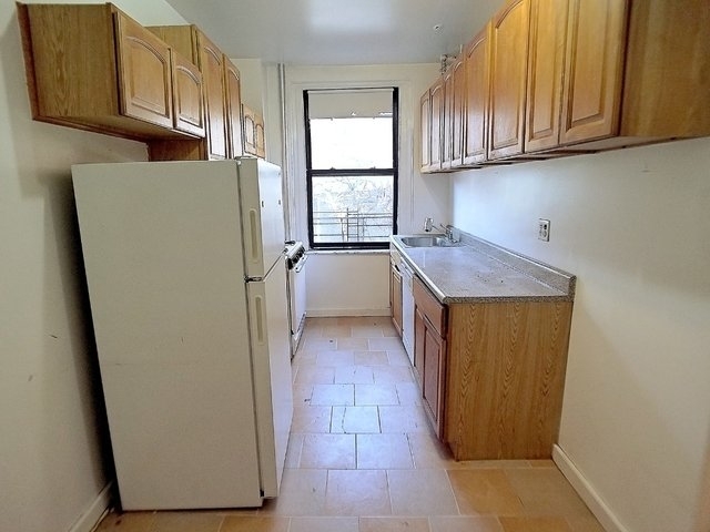 8 Magaw Place #1b - Photo 3