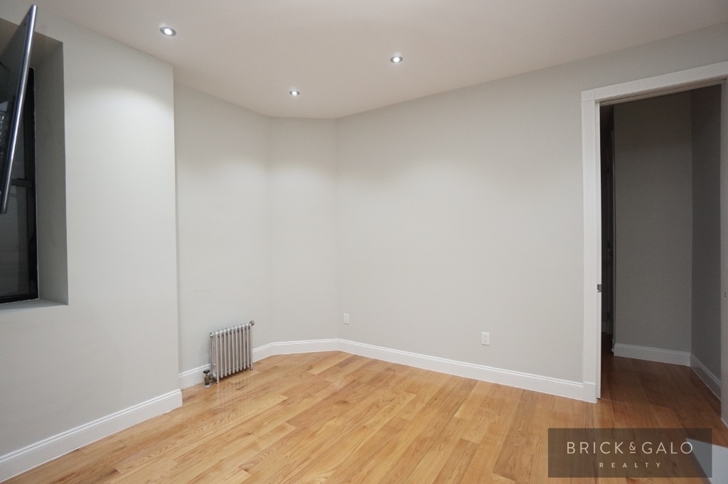 854 W 180th Street - Photo 5