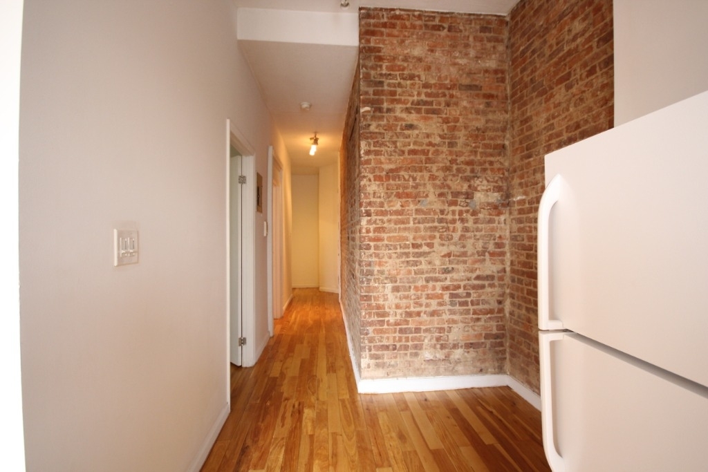 Copy of 1047 Bedford Ave - Photo 4