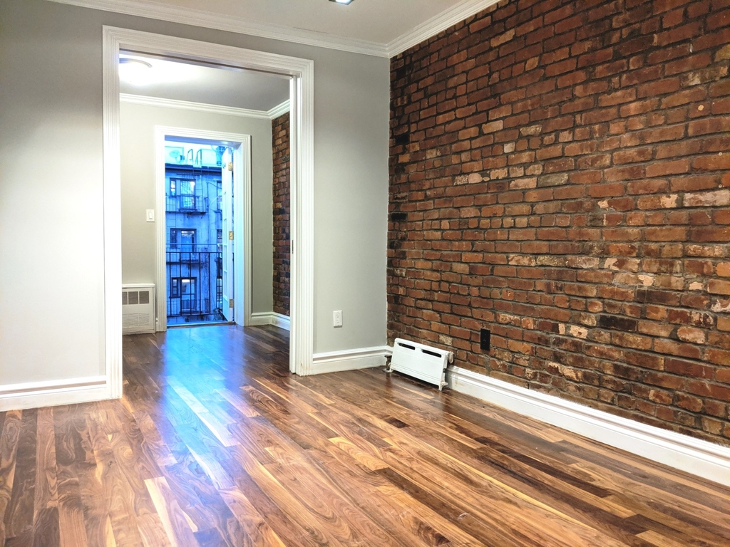 521 East 5th Street - Photo 2