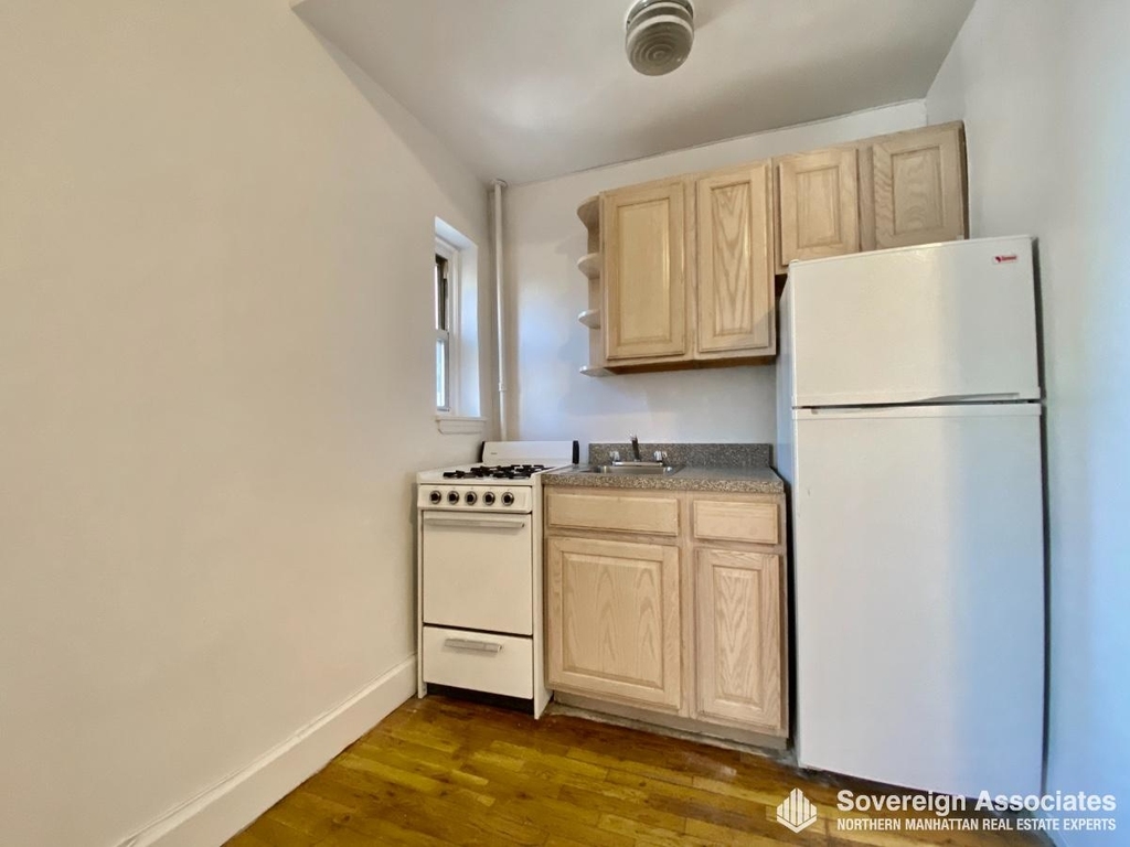 936 West End Avenue - Photo 2