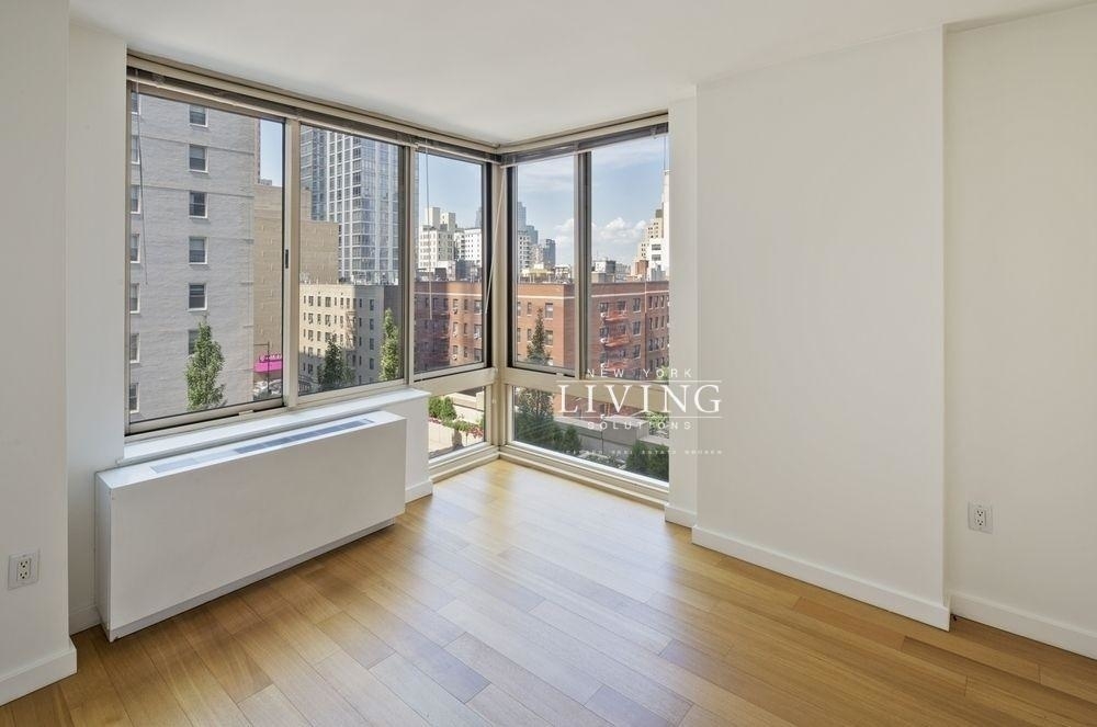 West 54th Street - Photo 2