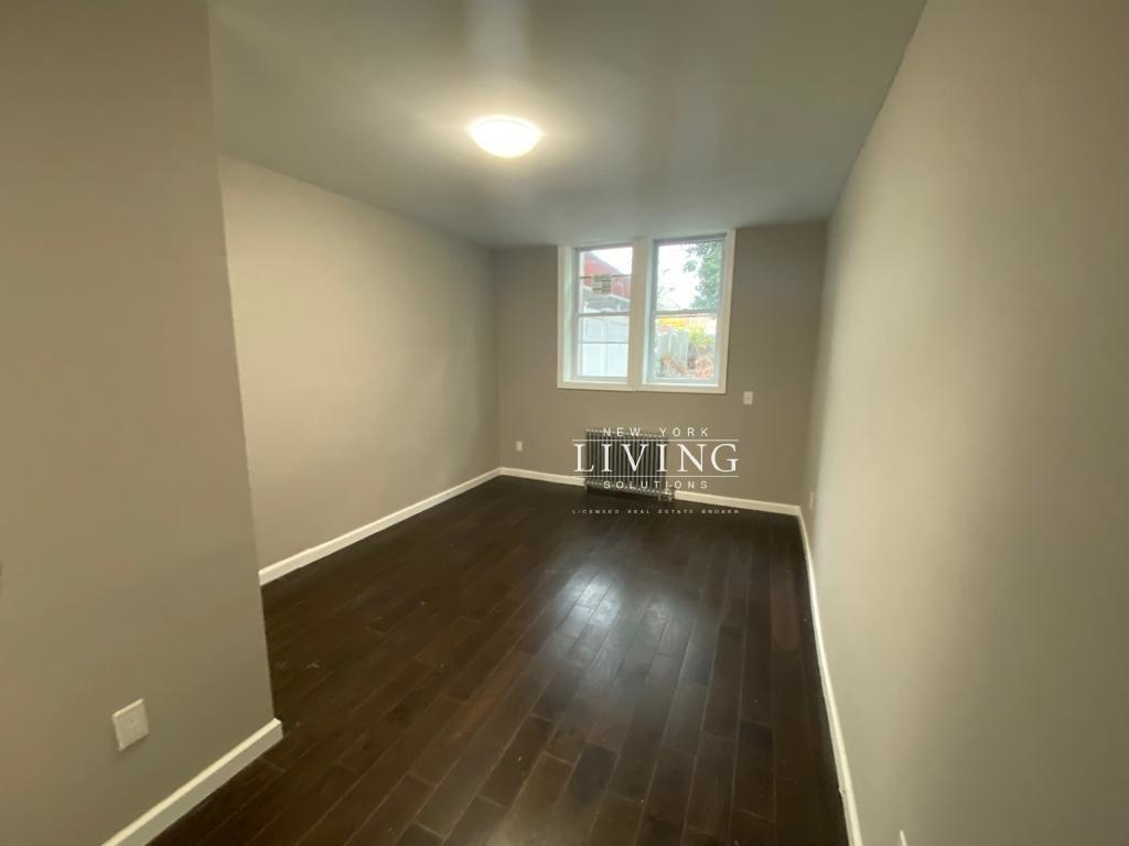 247 East 49 Street - Photo 5