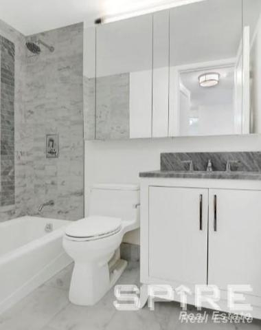 200 East 94th Street - Photo 4