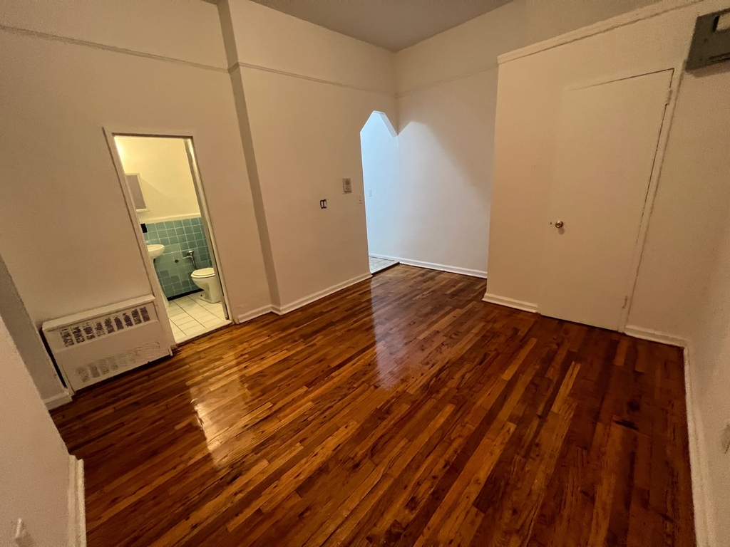 200 WEST 113 STREET  - Photo 1