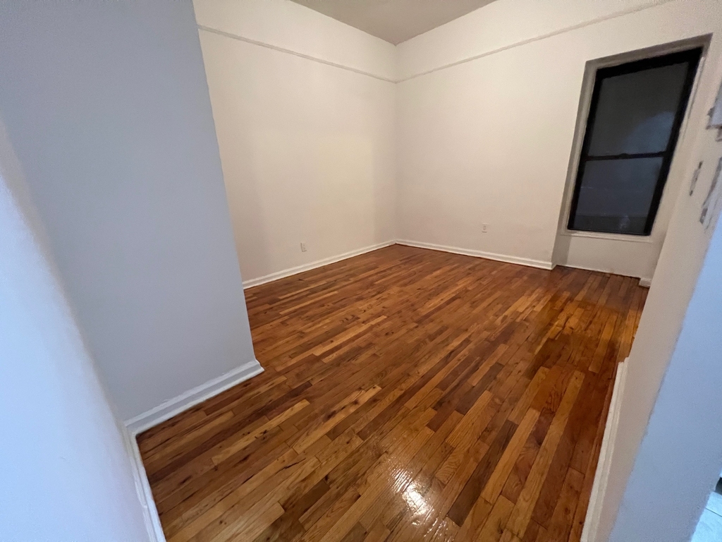 200 WEST 113 STREET  - Photo 2