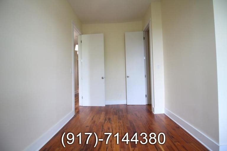 1181 Putnam Ave - Photo 9