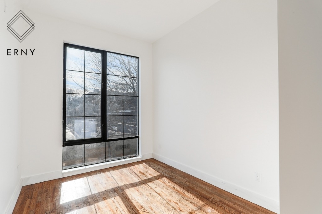 488 Lefferts Avenue - Photo 5