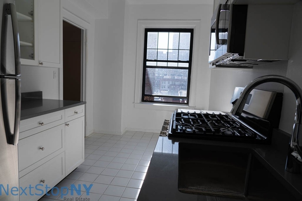 115 East 92nd Street - Photo 11