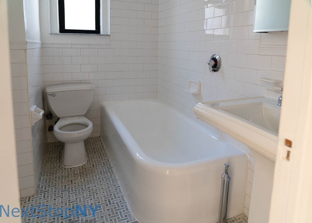 115 East 92nd Street - Photo 15