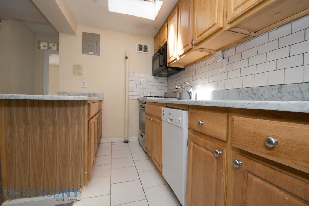 422 East 120th Street - Photo 7