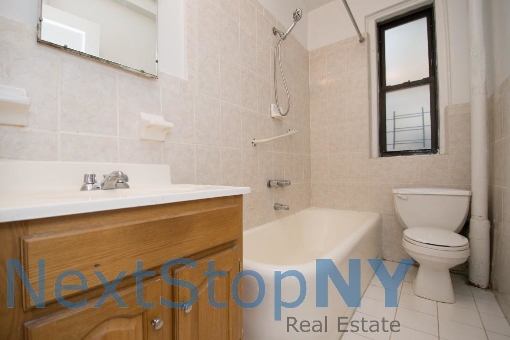 155 East 52nd Street - Photo 8