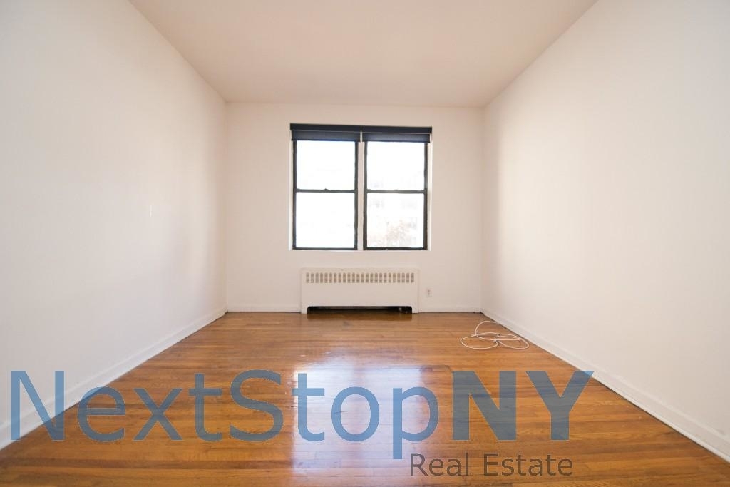 120 East 62nd Street - Photo 0