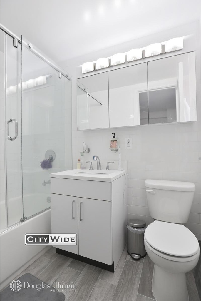 137 East 38th St - Photo 7