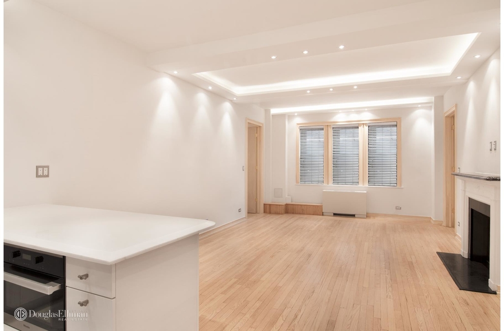 145 West 58th St - Photo 1