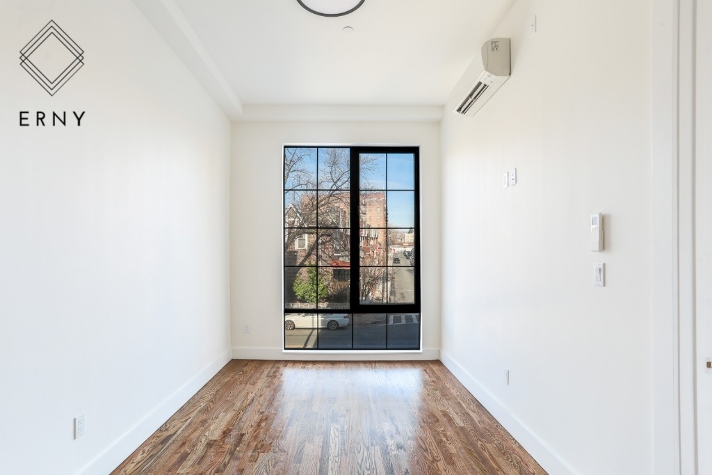 486 Lefferts Avenue - Photo 4