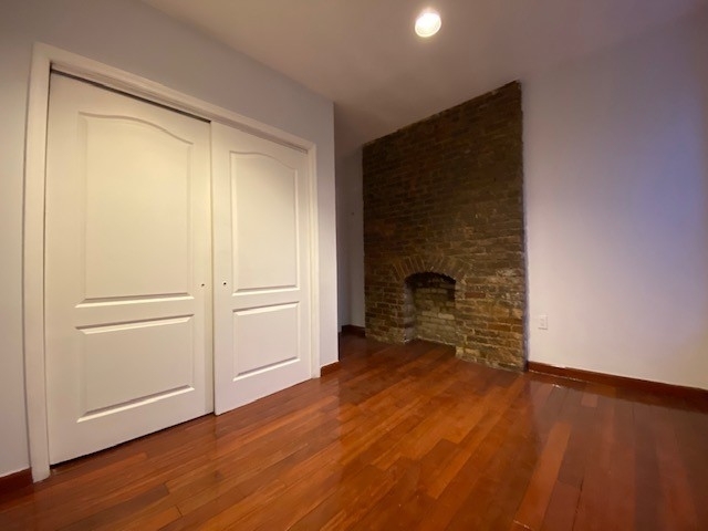 493 Ninth Avenue - Photo 3