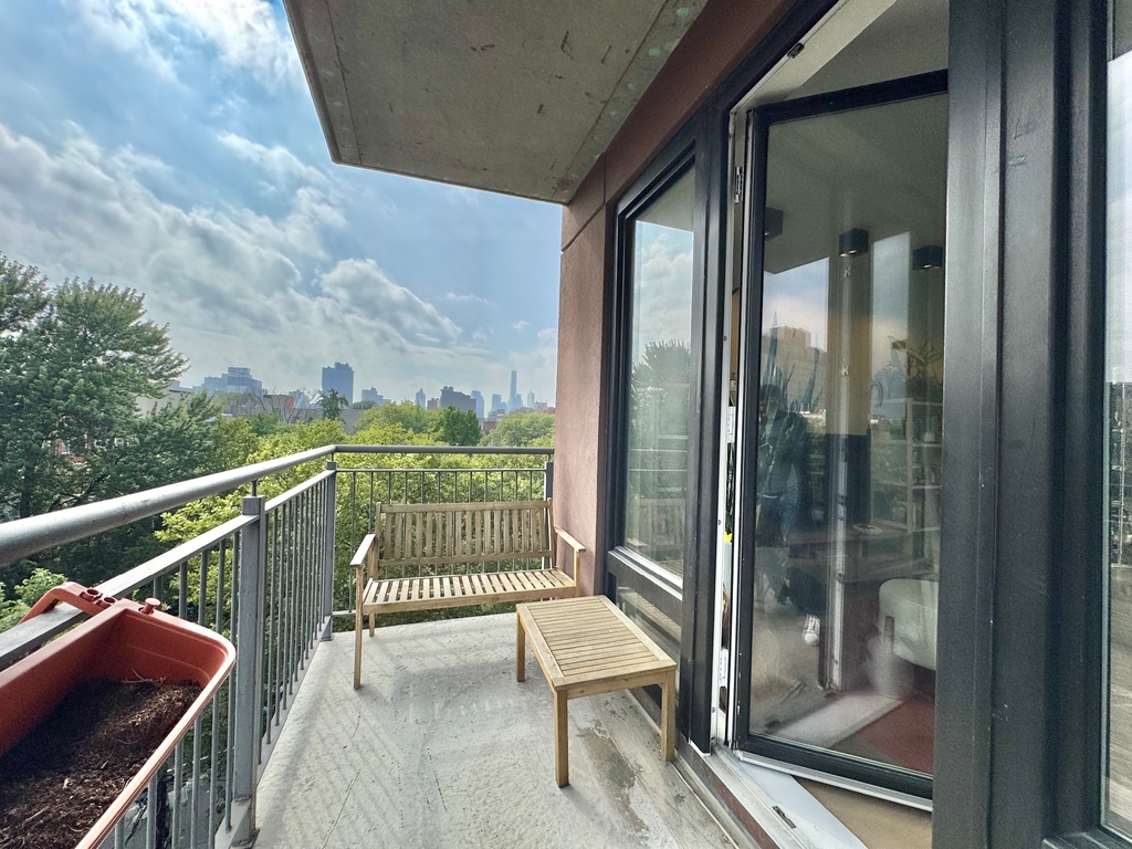 1068 Fulton Street - Photo 3