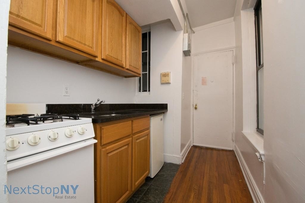 214 West 102nd Street - Photo 3