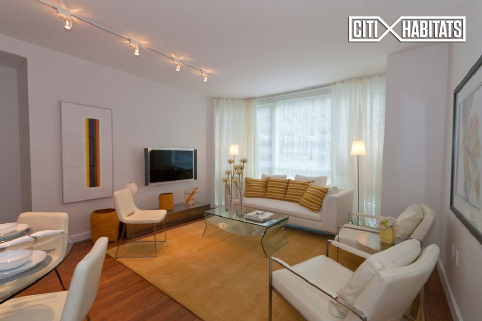 330 West 39th Street - Photo 5