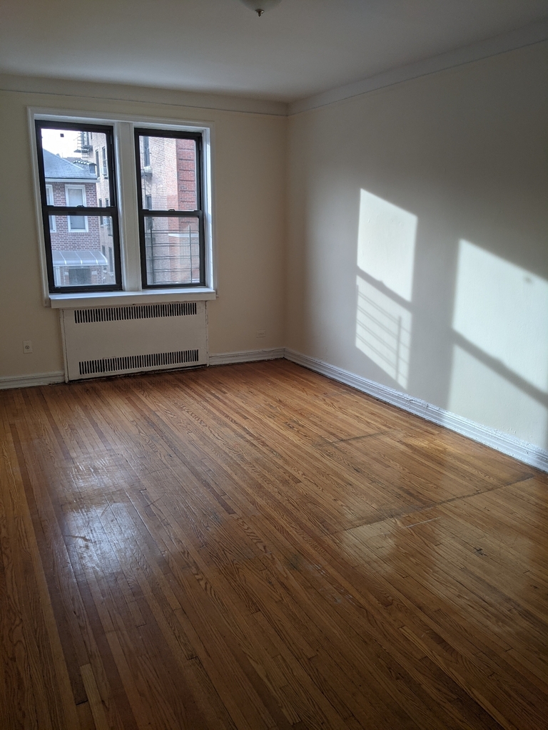 1701 West 3rd Street - Photo 5