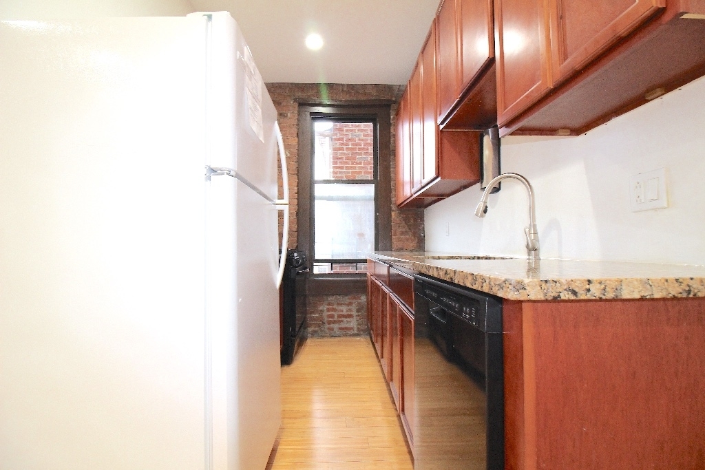 1421 53rd Street - Photo 5