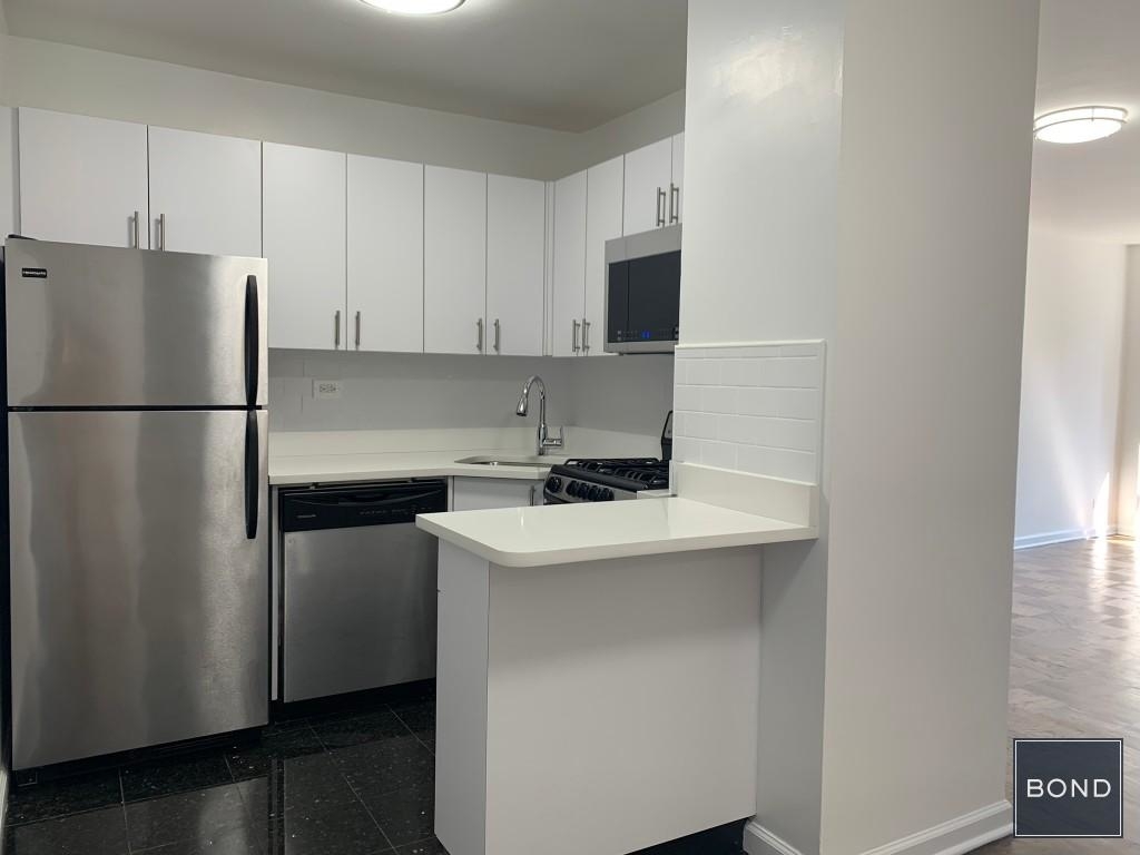 145 East 16th Street - Photo 1