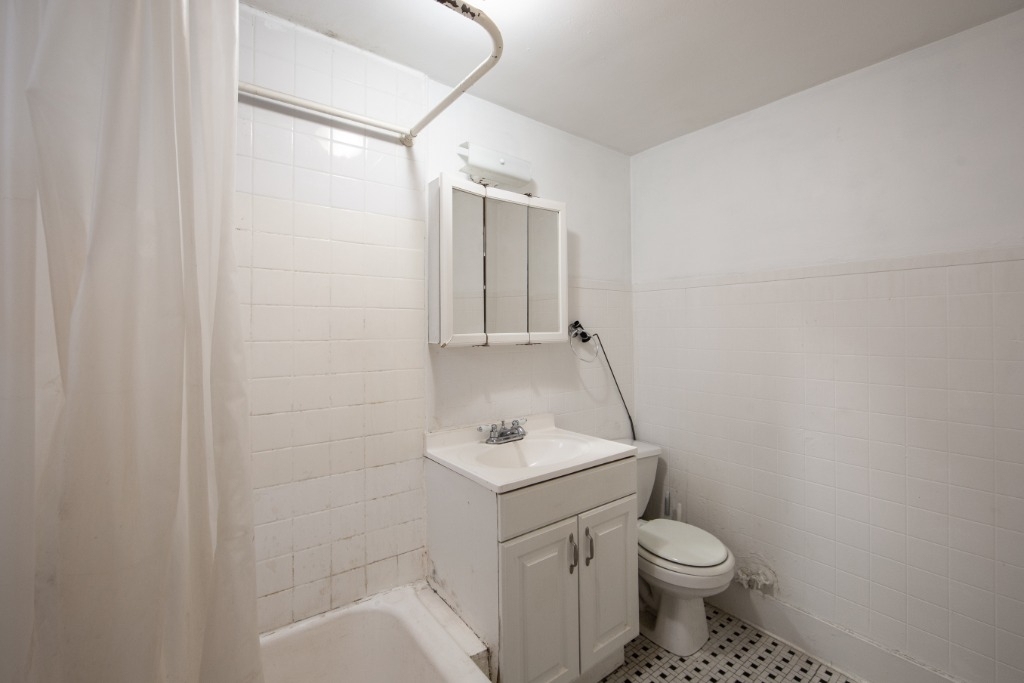 374 Eighth Avenue - Photo 5