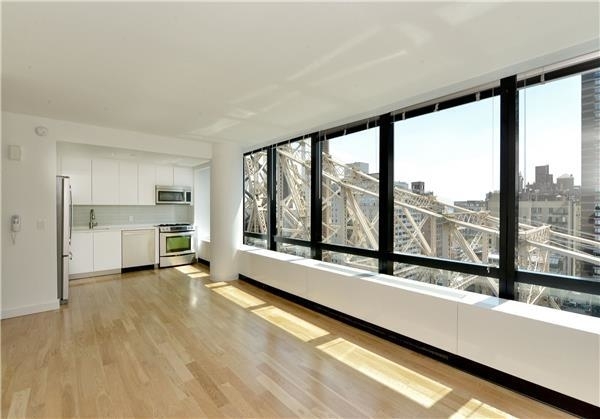 East 61st Street - Photo 0