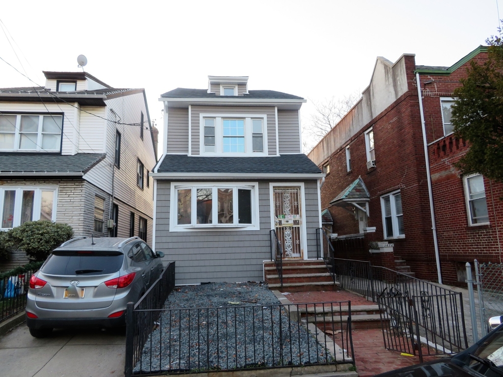 1478 Brooklyn Avenue - Photo 0