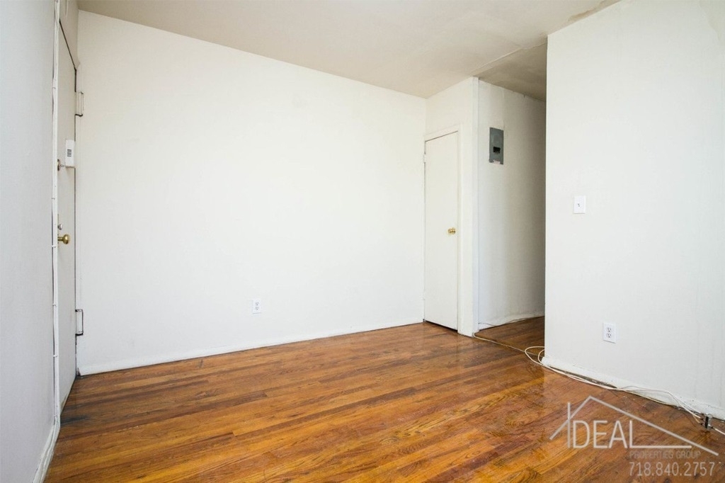 261 14th Street - Photo 3