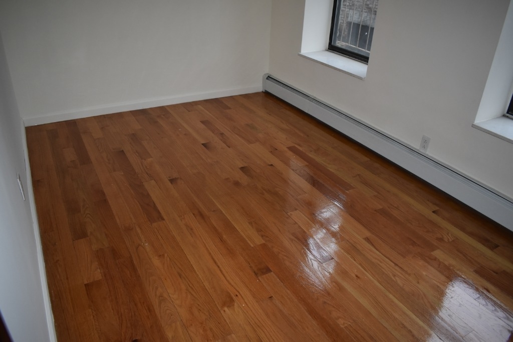 229 W 115st  - Photo 4