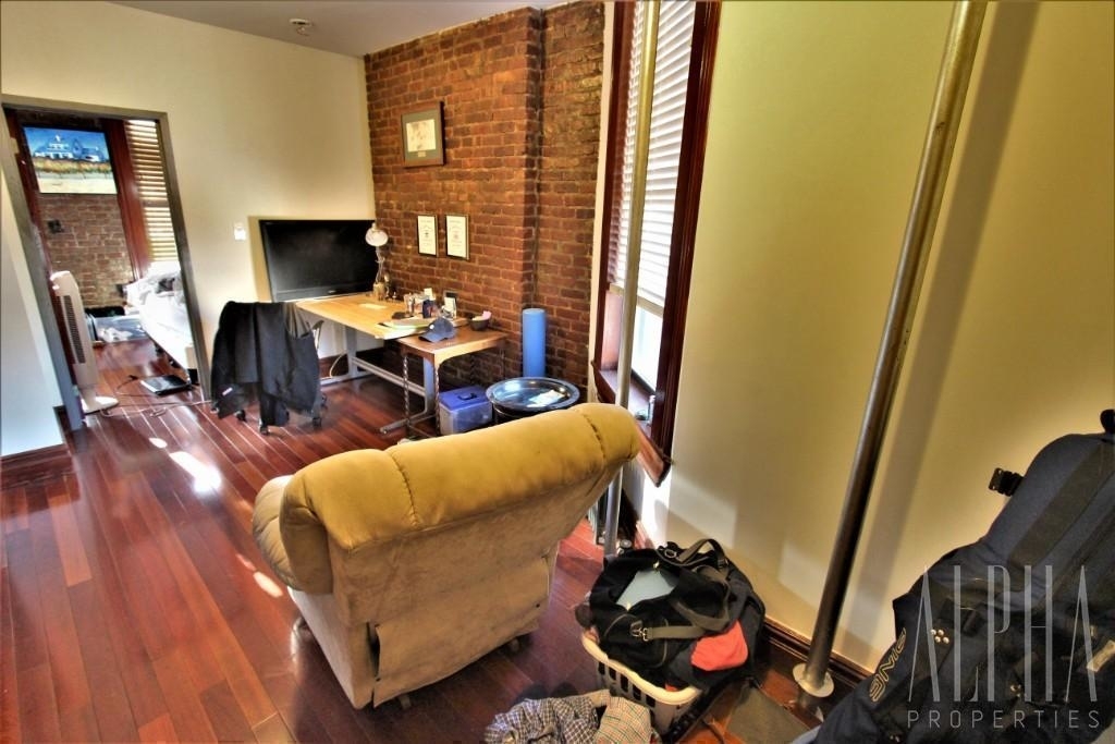 117 Mulberry St. - Photo 2