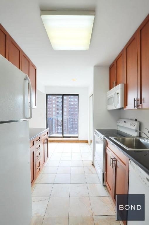 370 West 30th St - Photo 1