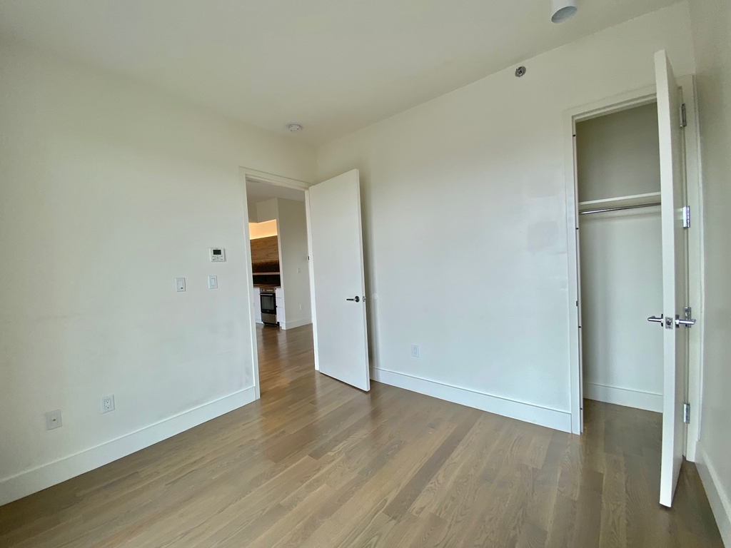 1068 Fulton Street - Photo 10